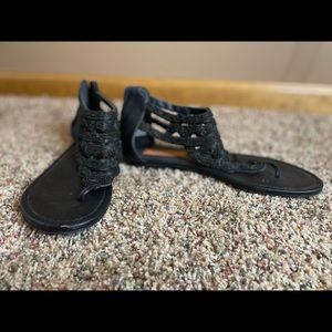 Black sandals size 8